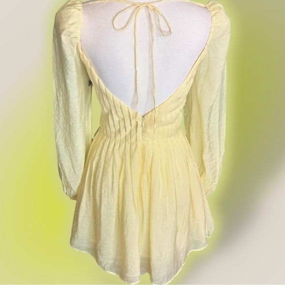 NWT ASTR The Label ‘Carina Open Back Mini Dress’ in “Butter” Yellow Size XS - Picture 11 of 16